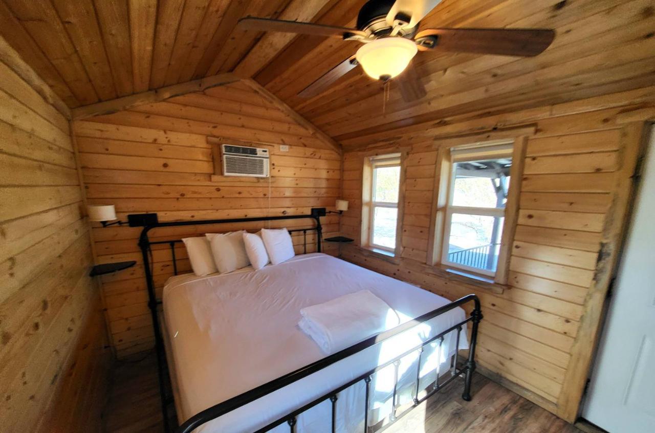 Panamint Springs Motel & Tents Dış mekan fotoğraf