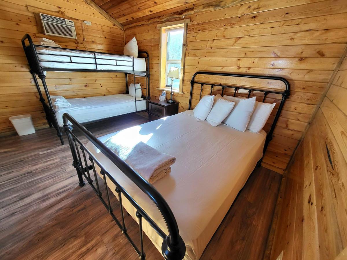 Panamint Springs Motel & Tents Dış mekan fotoğraf