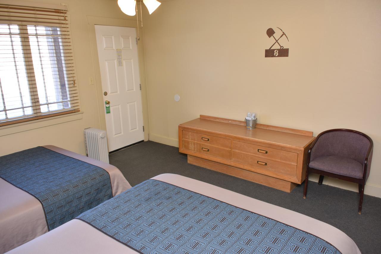 Panamint Springs Motel & Tents Dış mekan fotoğraf
